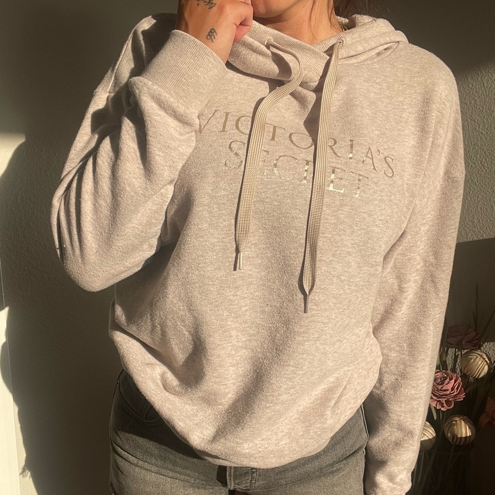 VS SWEATSHIRT